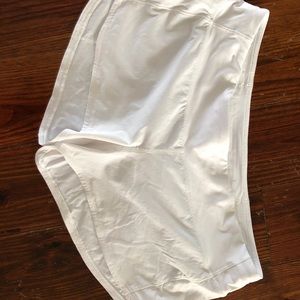 White lululemon shorts